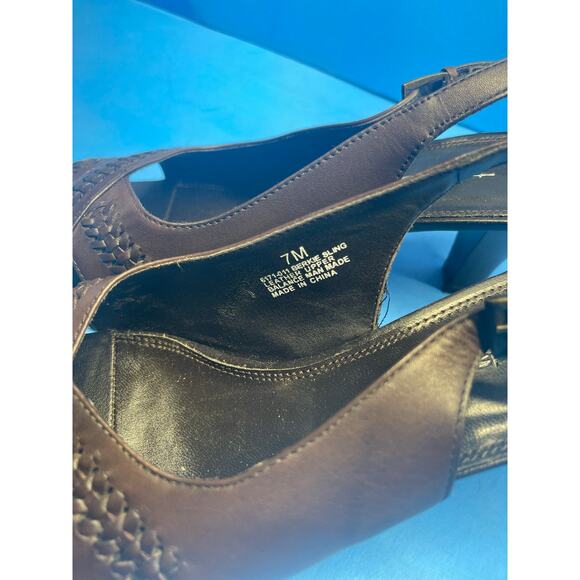 Trendsetter Brown Mary Jane Slip on Heels Sandals Women Sz 7 M - Picture 8 of 10